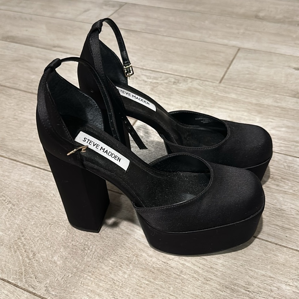 STEVE MADDEN Agata Pump